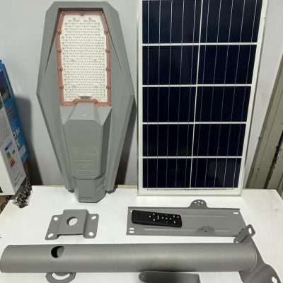 پروژکتور خورشیدی 100 وات خیابانی